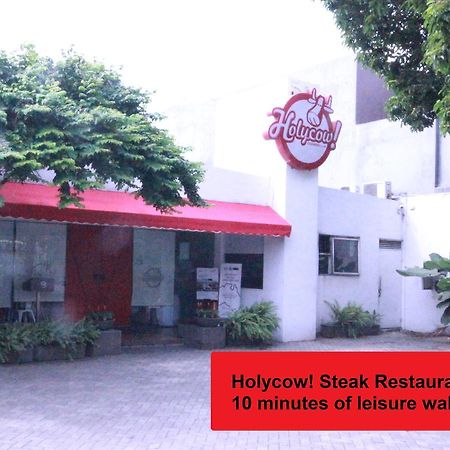 Harvia Suites Kebon Jeruk Giacarta Esterno foto