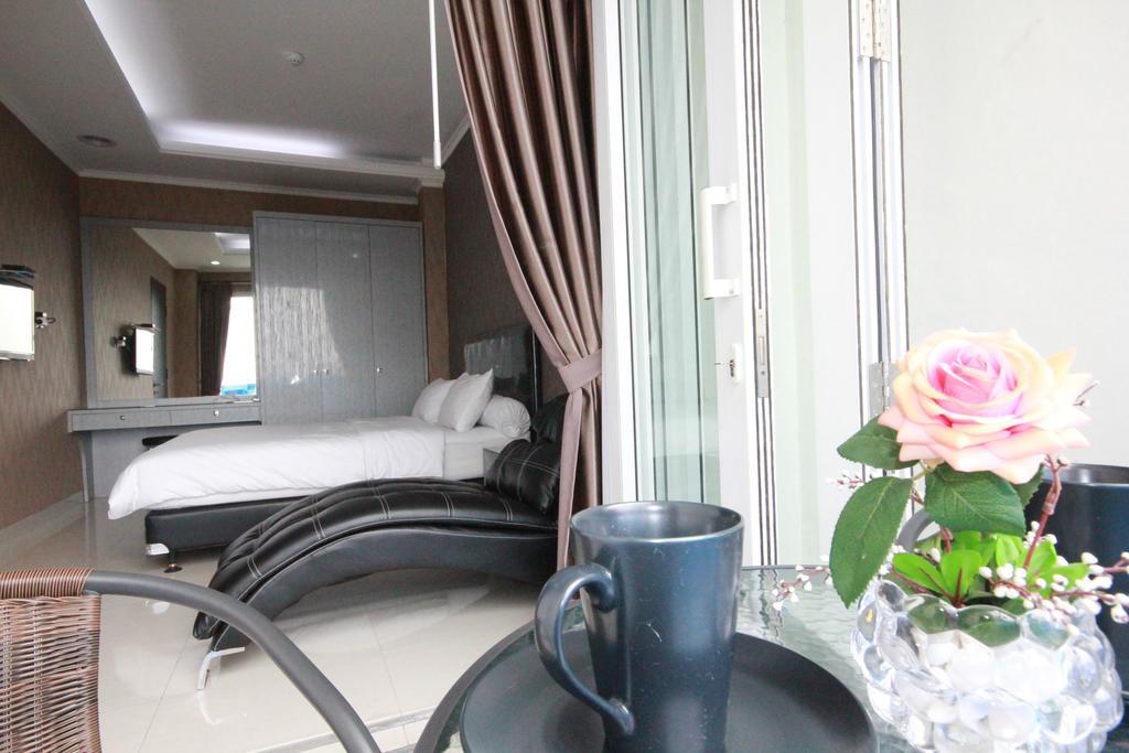 Harvia Suites Kebon Jeruk Giacarta Esterno foto