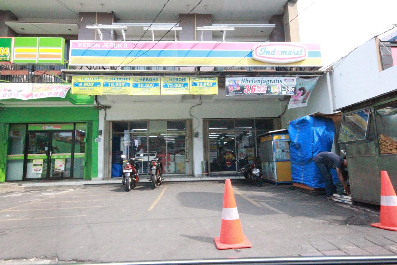 Harvia Suites Kebon Jeruk Giacarta Esterno foto