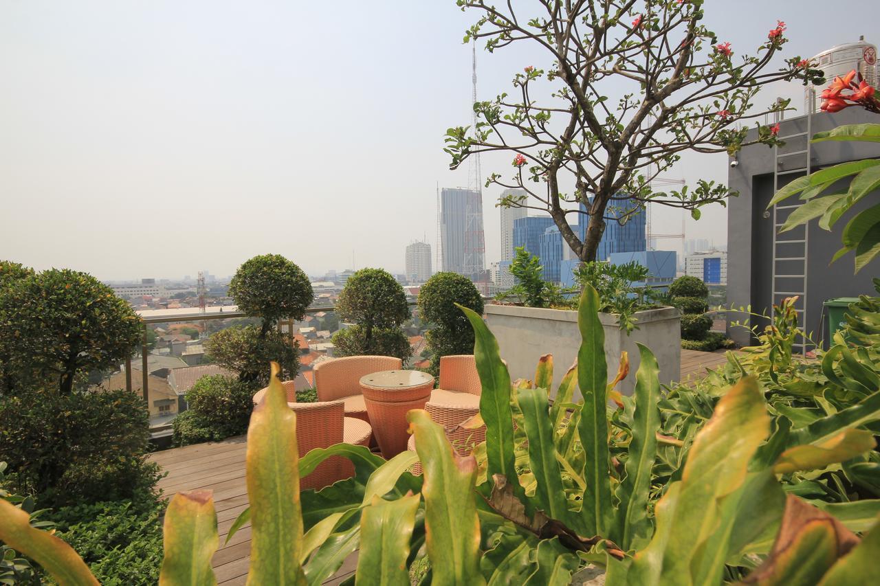 Harvia Suites Kebon Jeruk Giacarta Esterno foto