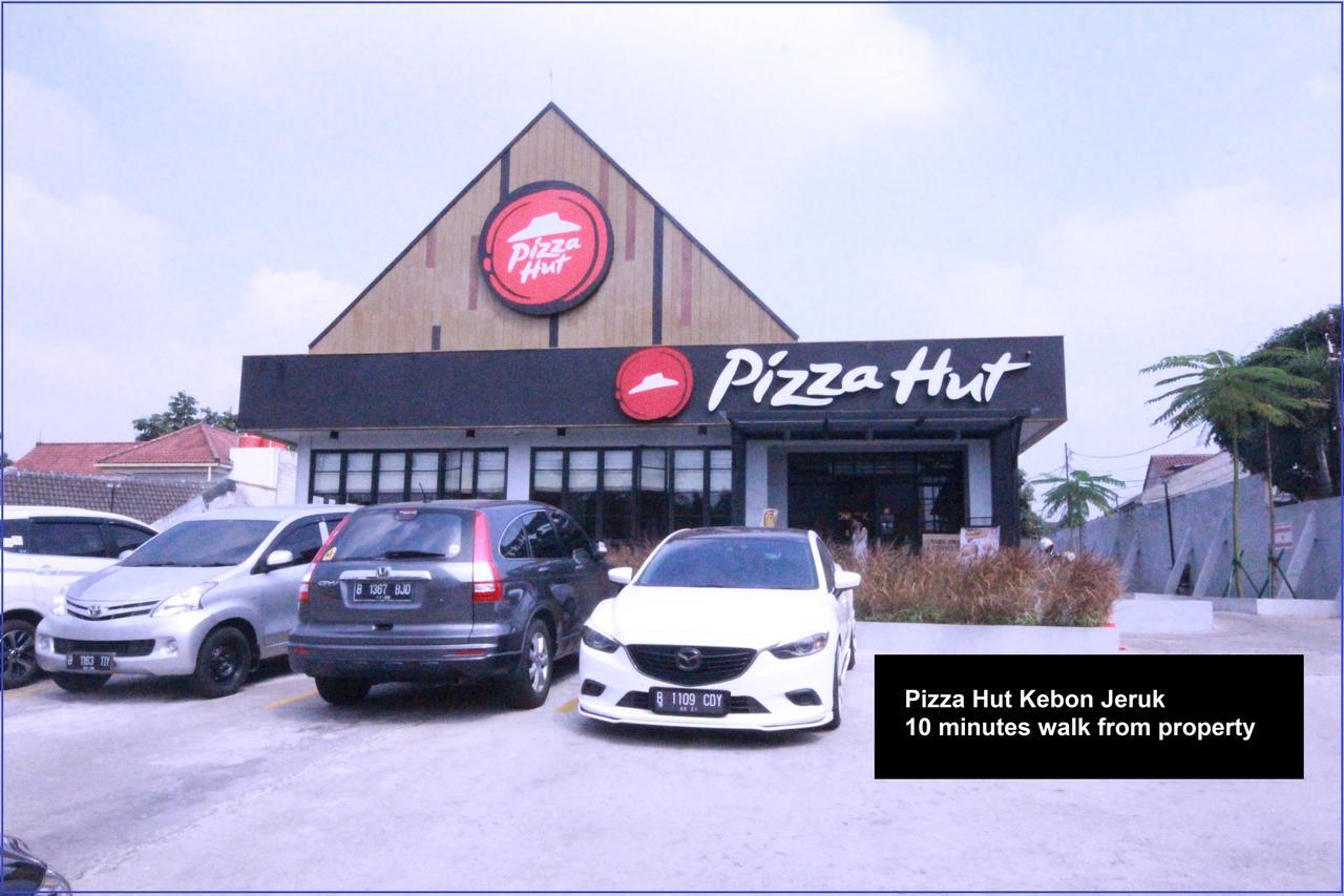 Harvia Suites Kebon Jeruk Giacarta Esterno foto