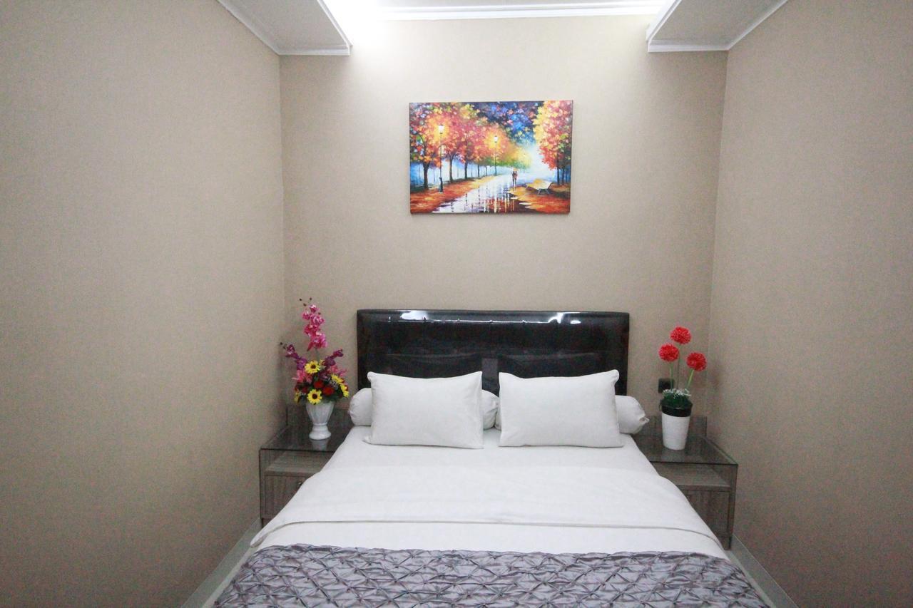 Harvia Suites Kebon Jeruk Giacarta Esterno foto