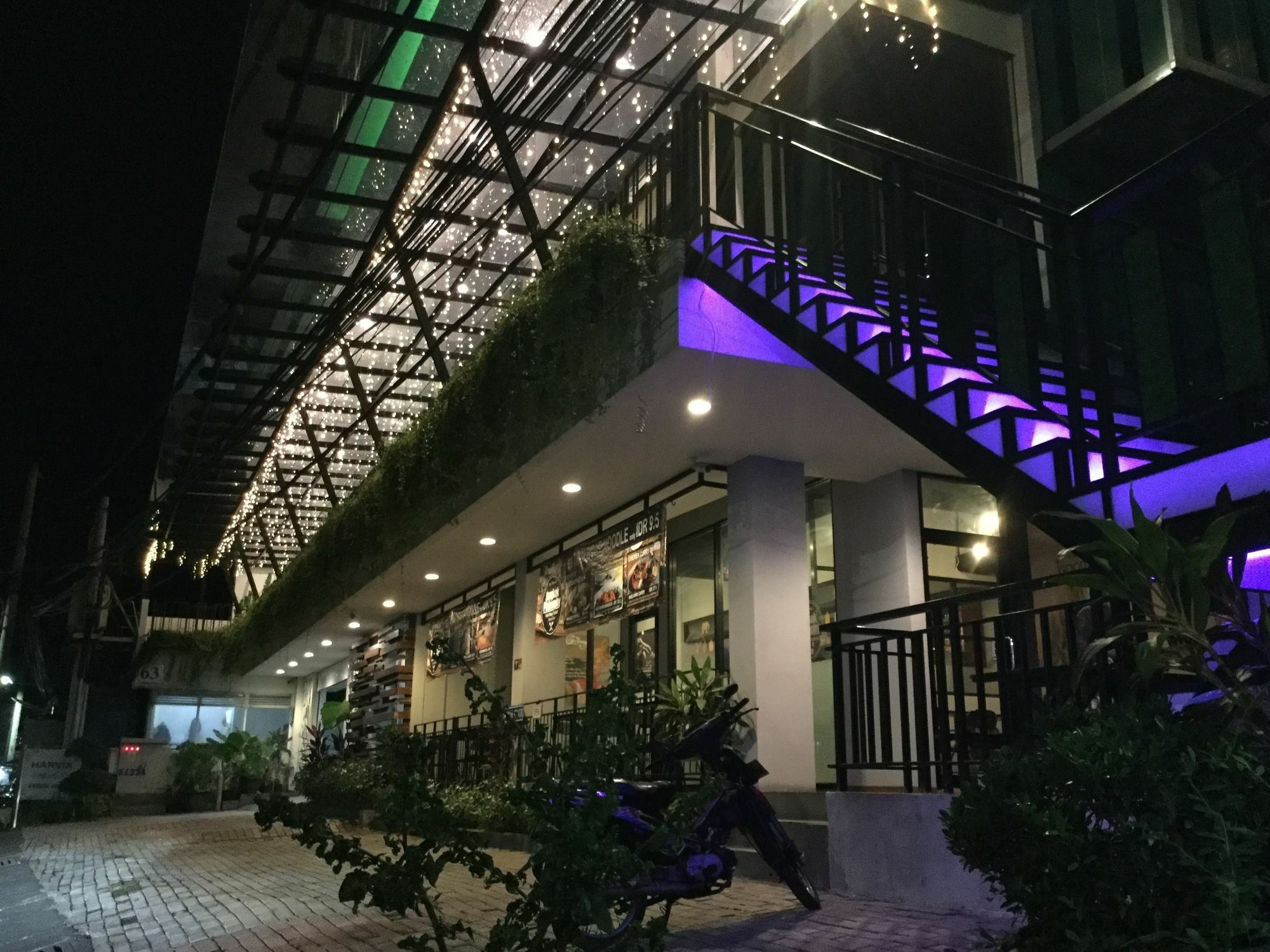 Harvia Suites Kebon Jeruk Giacarta Esterno foto